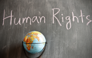 napis Human Rights a pod spodem globus