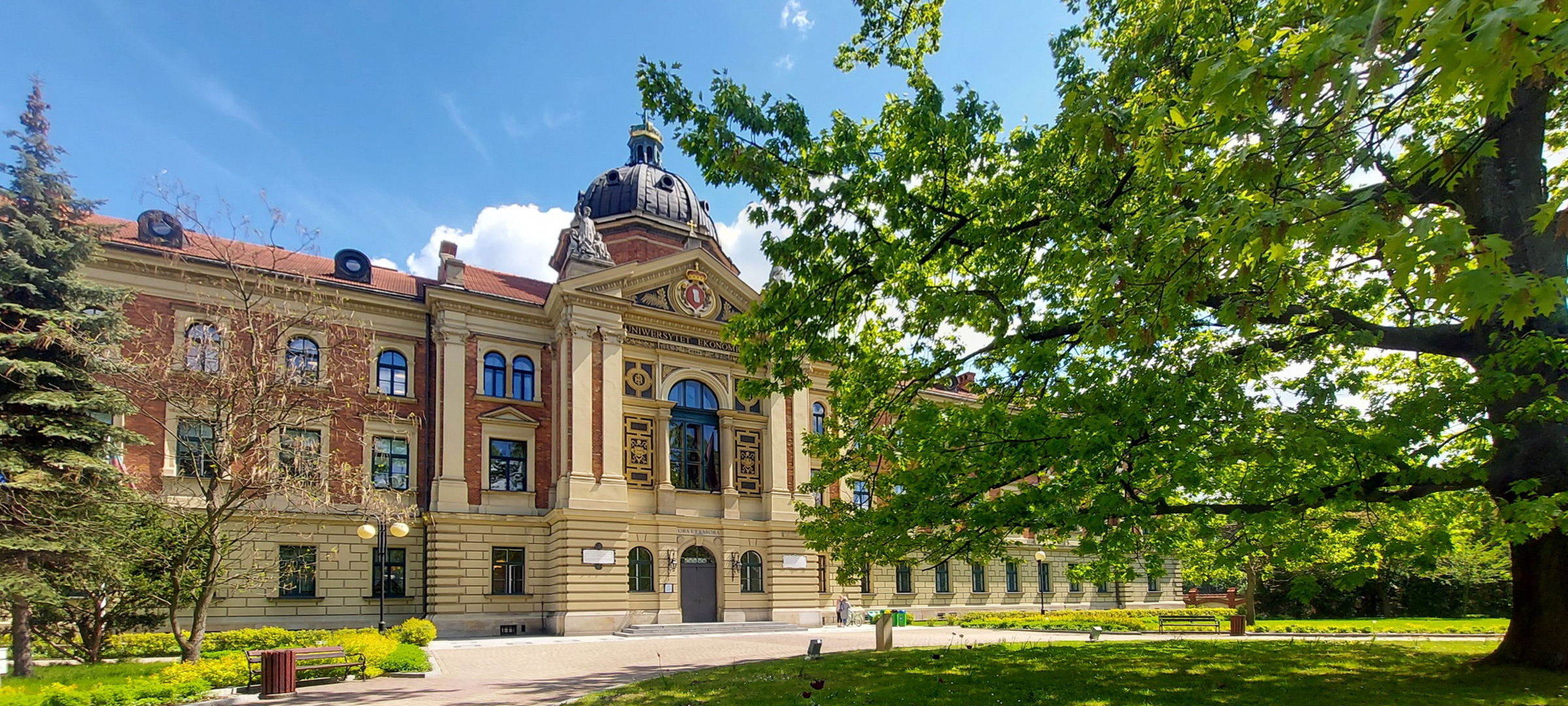 Budynek Główny UEK